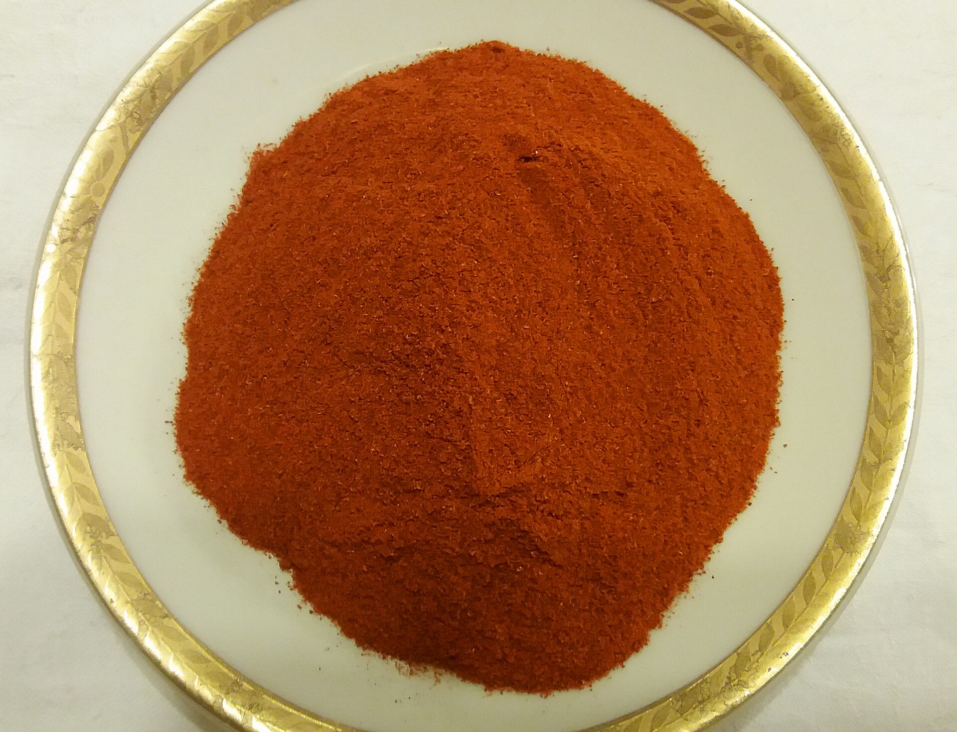 Paprika Oleoresin: The Natural Red Colourant Replacing Synthetic Dyes Worldwide